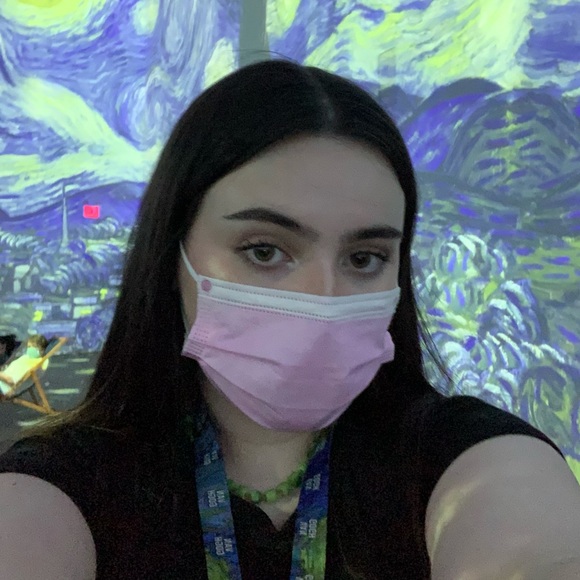 Meet your Posher, Carly - Picture 1 of 1